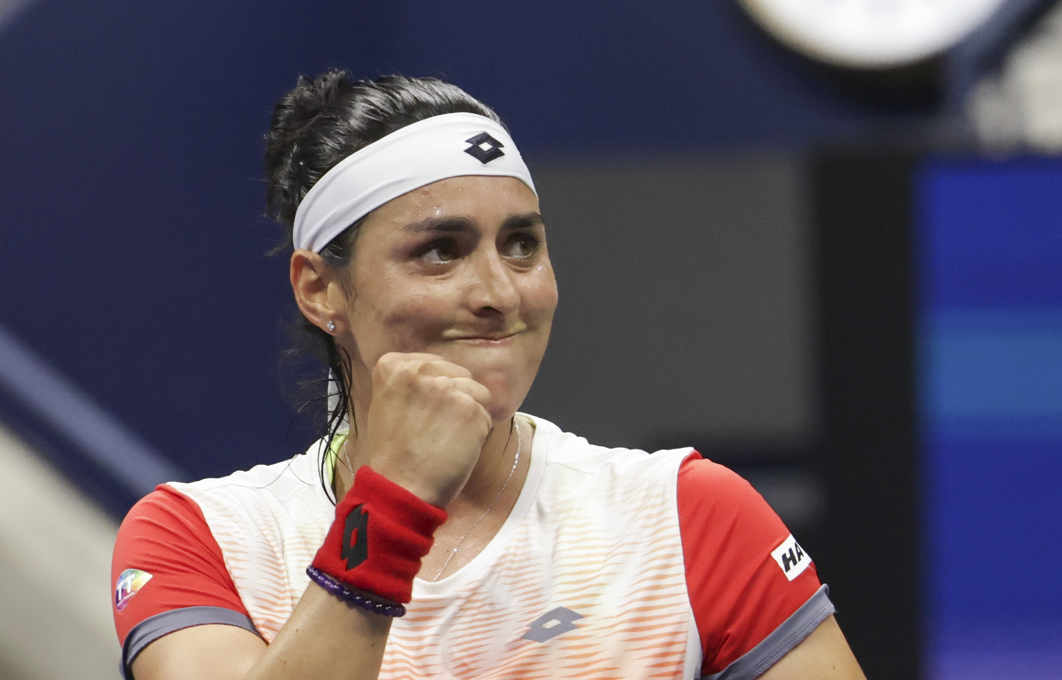 أنس جابر خلال المباراة. (أ.ف.ب)